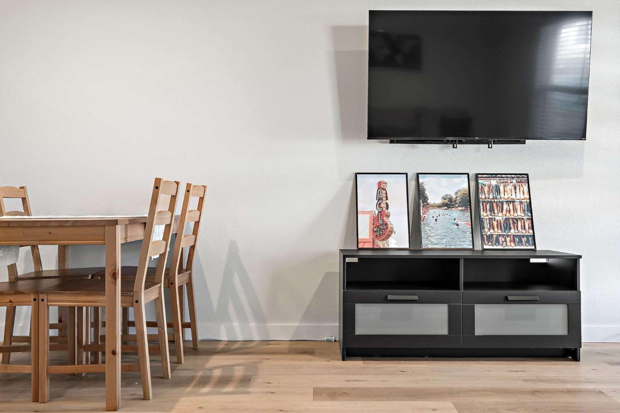 Chic & Stylish 1br Retreat Near Zilker Park Apartment