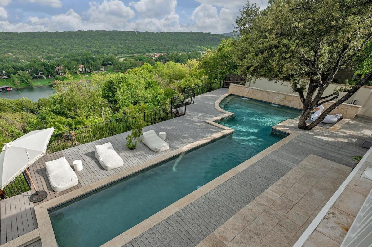 Chateau * Austin