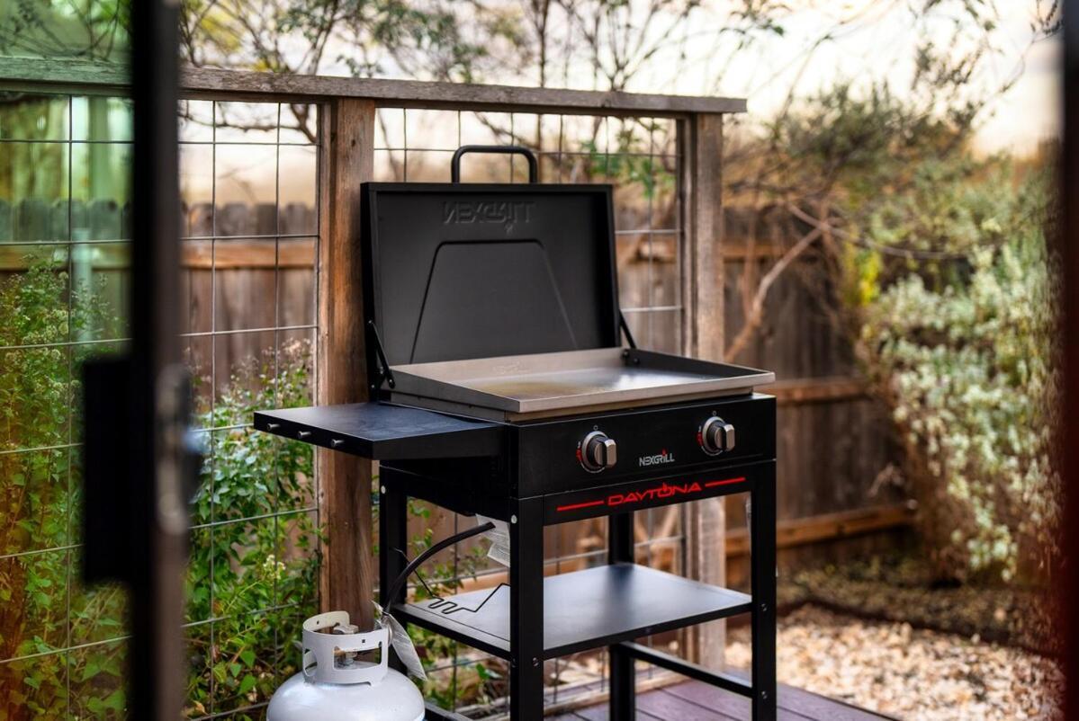 Holiday home Luxury, Fire Pit Sleeps 15 - Gameroom - Formula 1 *