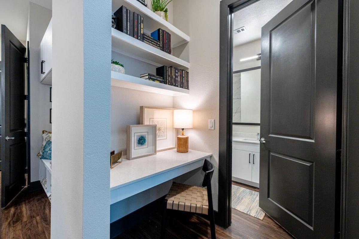 Luxury 2br With Pool & Gym Access * Austin