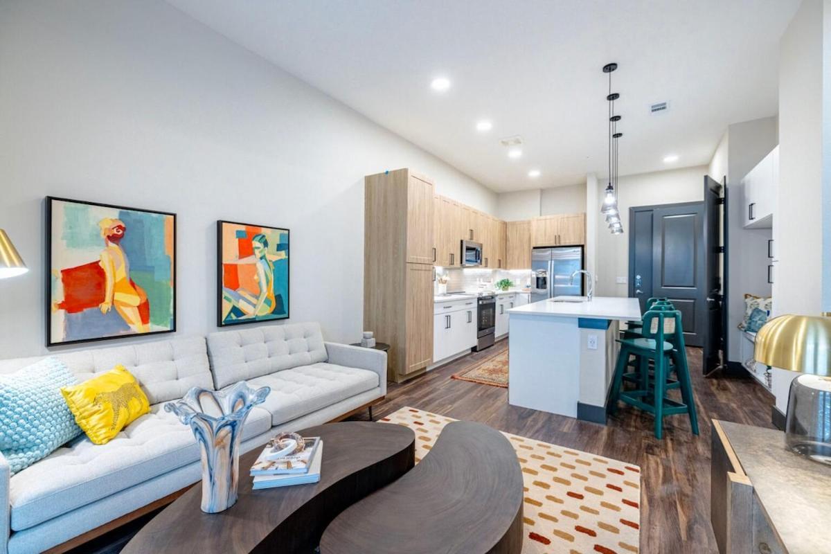 Apartment Luxury 2br With Pool & Gym Access Austin