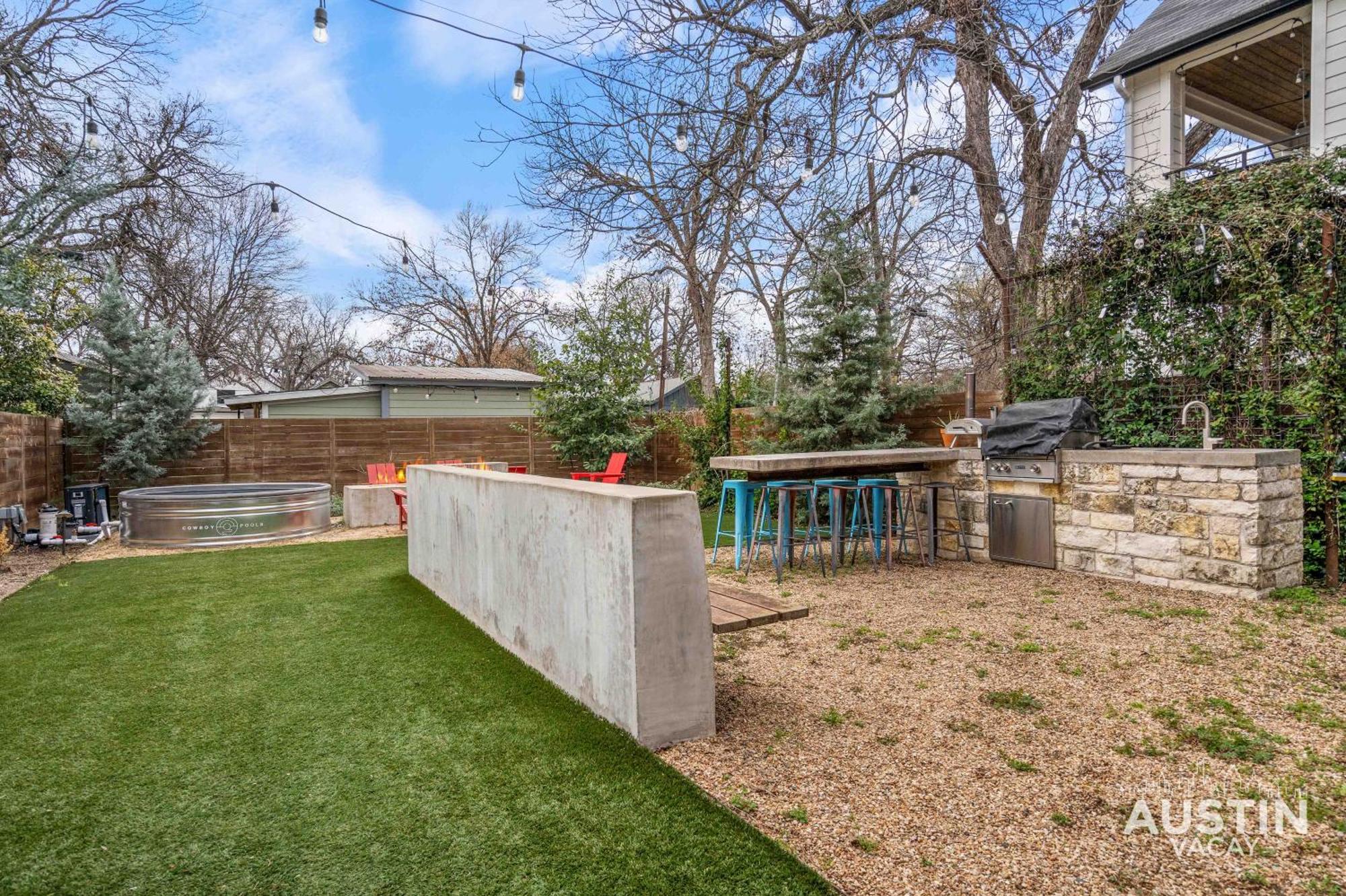 Stylish Retreat W Outdoor Oasis In Heart Of *