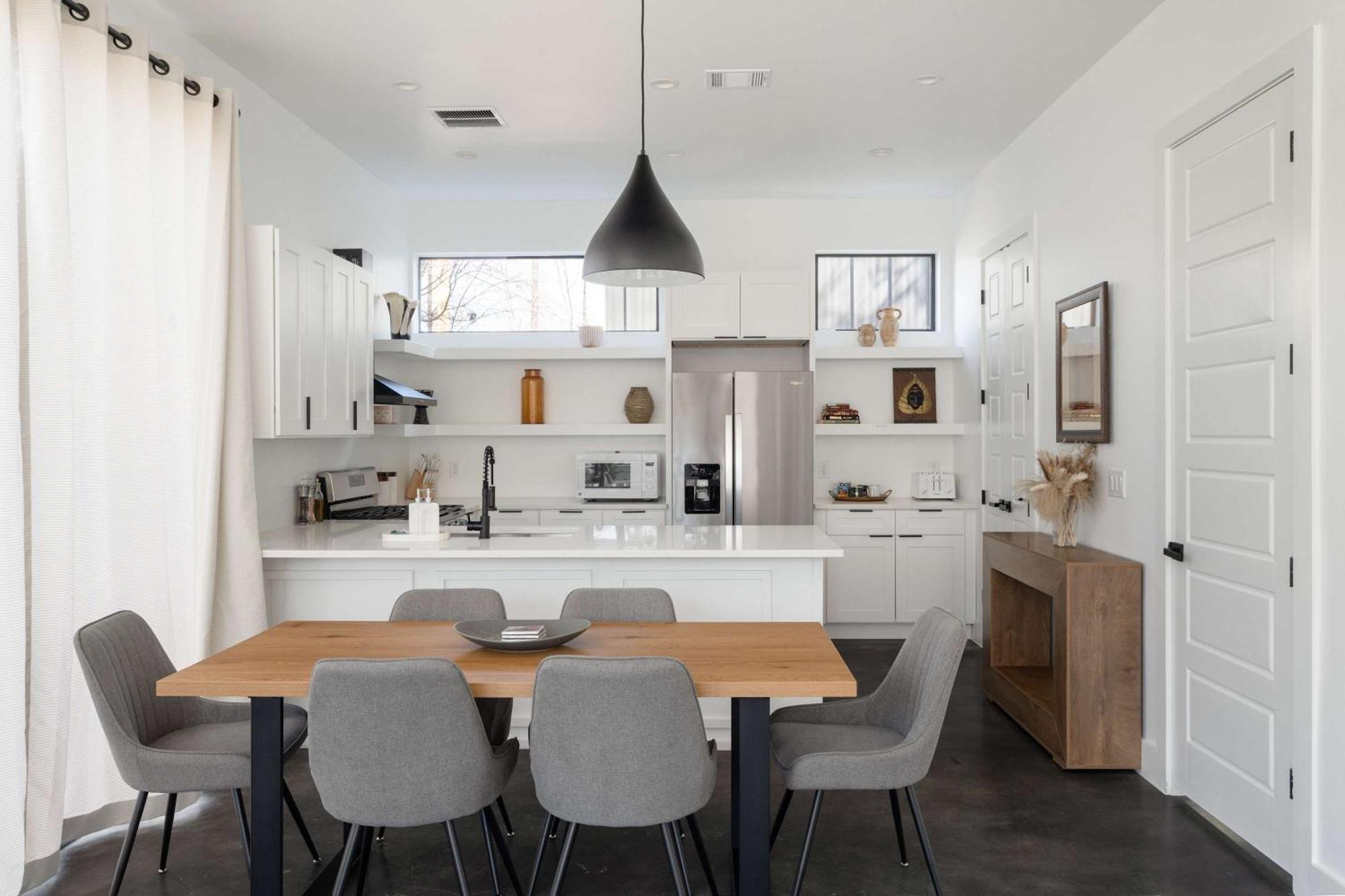 Modern Near The Of Texas *