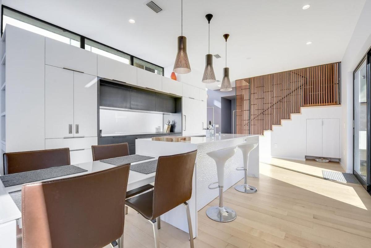 Modern On - Stunning Views * Austin