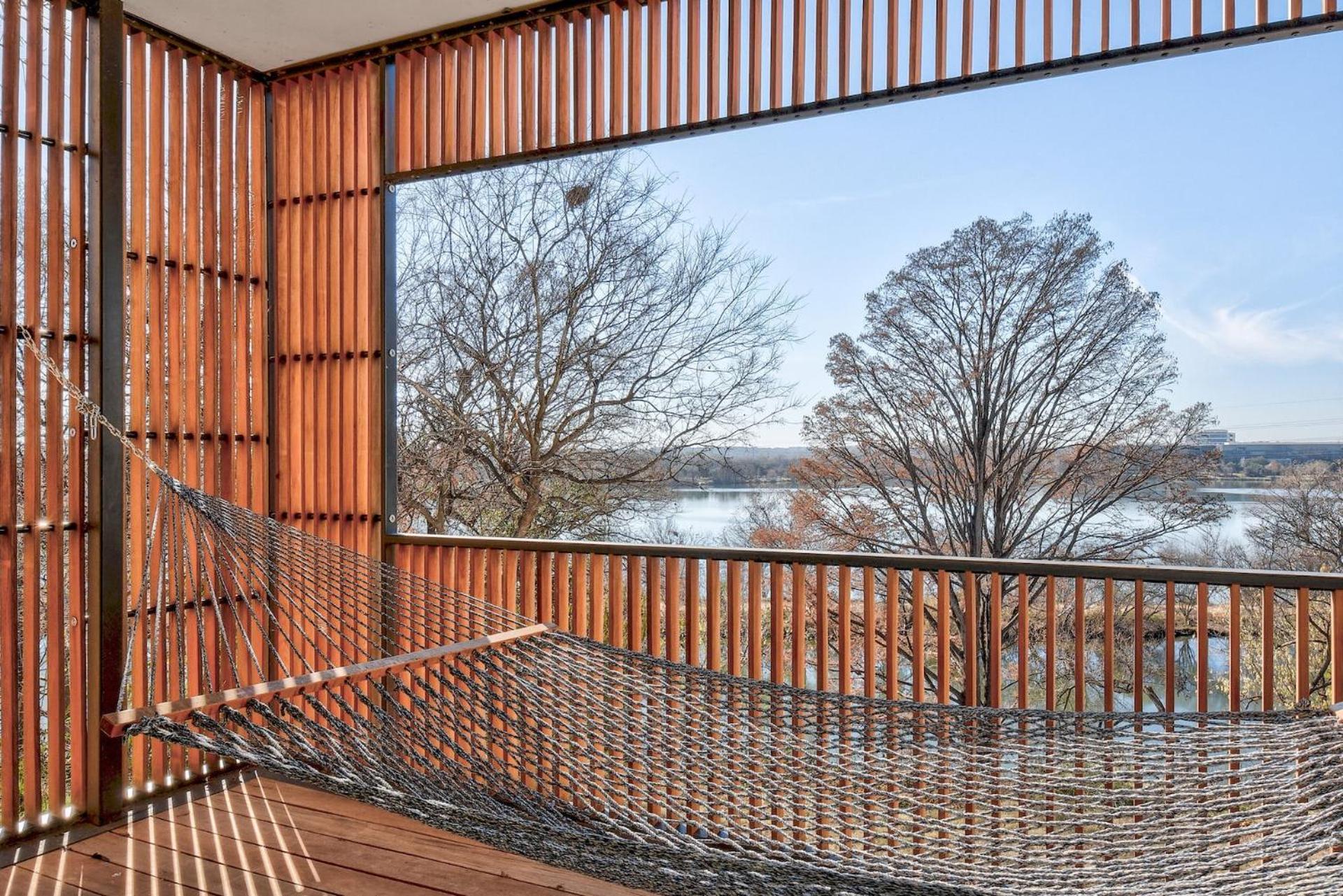 Modern On - Stunning Views *
