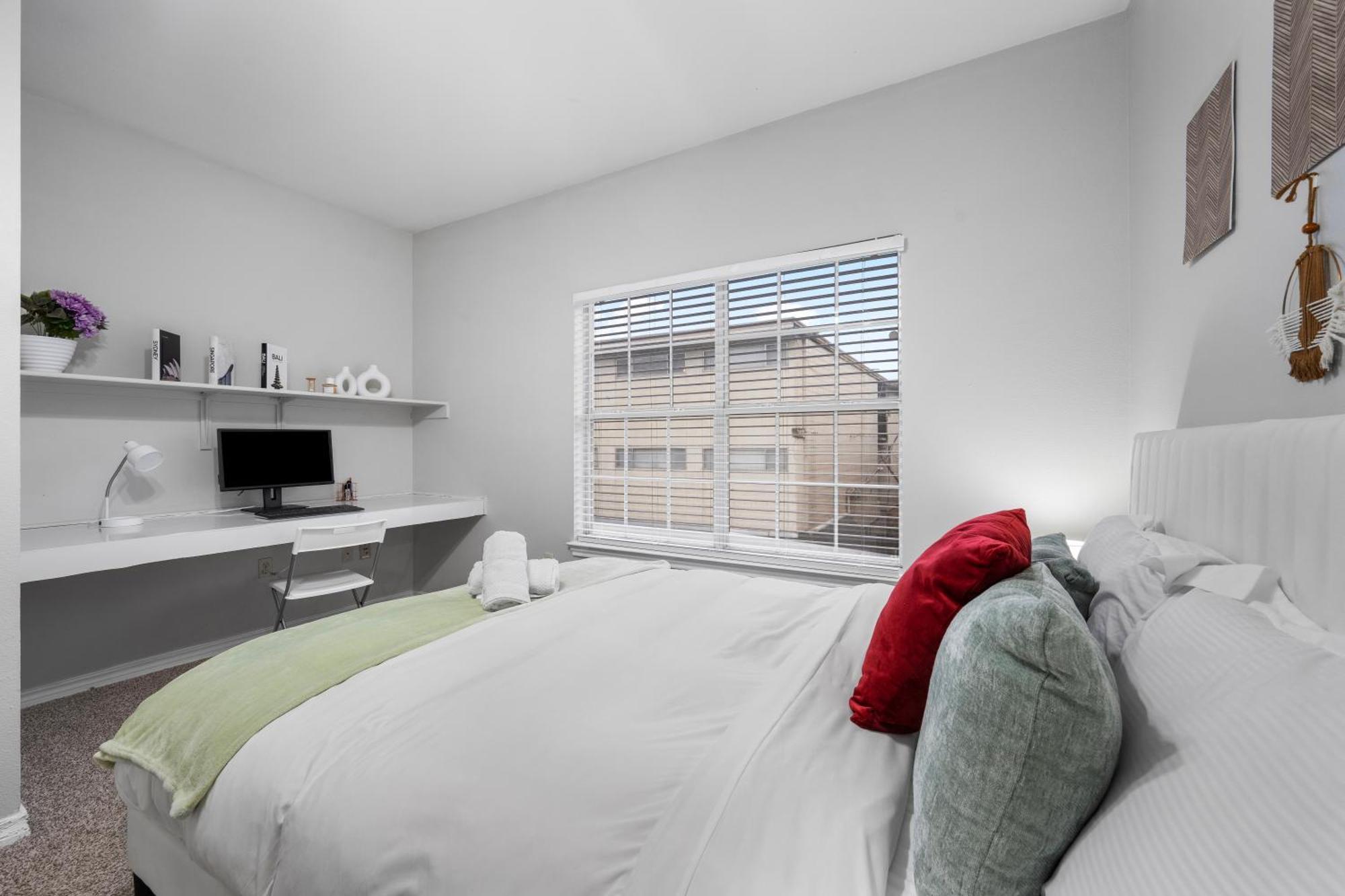Cozy 2b 2b-pool Heart Of Apartment