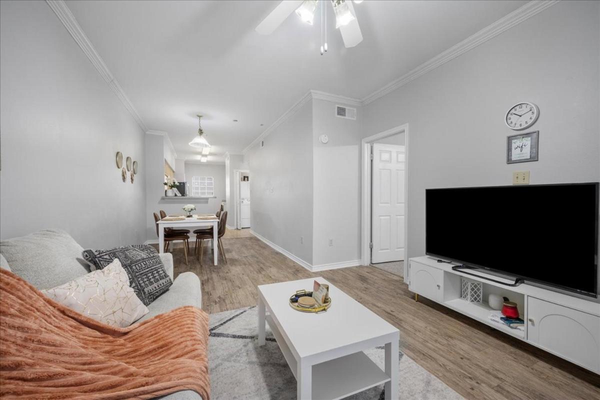 Cozy 2b 2b-pool Heart Of Apartment