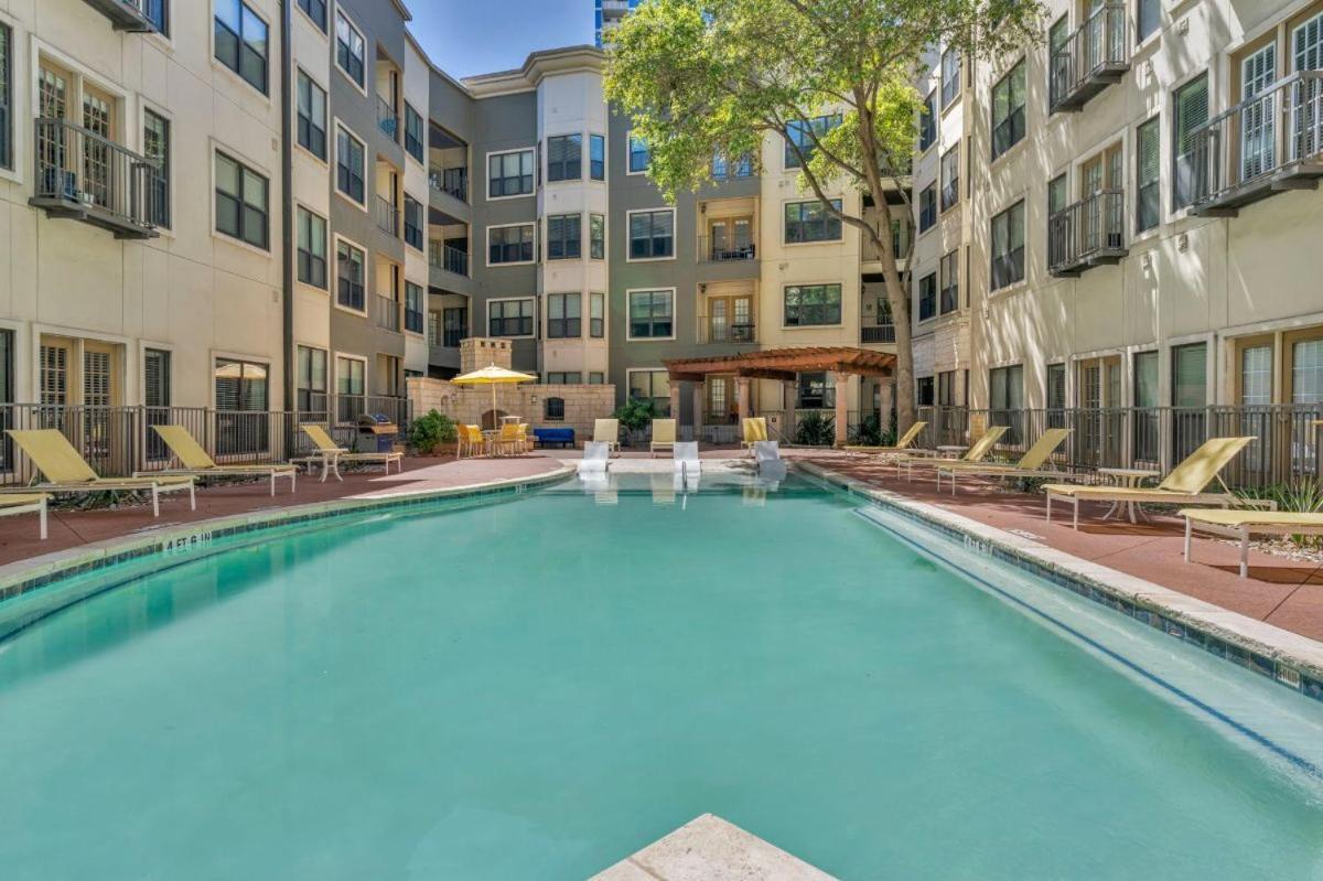 Monthier Downtown Ri1s1u1 Apartment