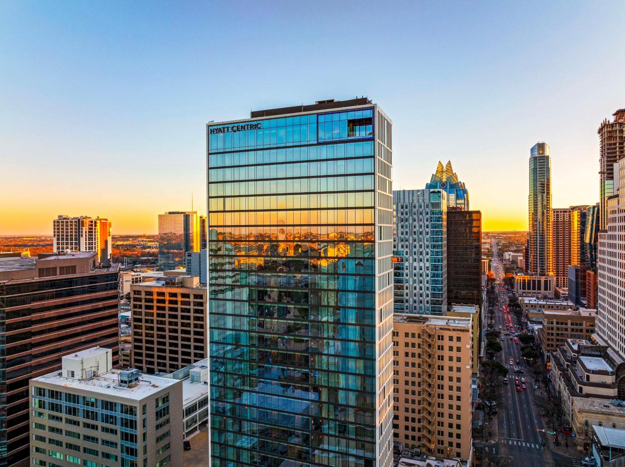 Hyatt Centric Congress Avenue 4*