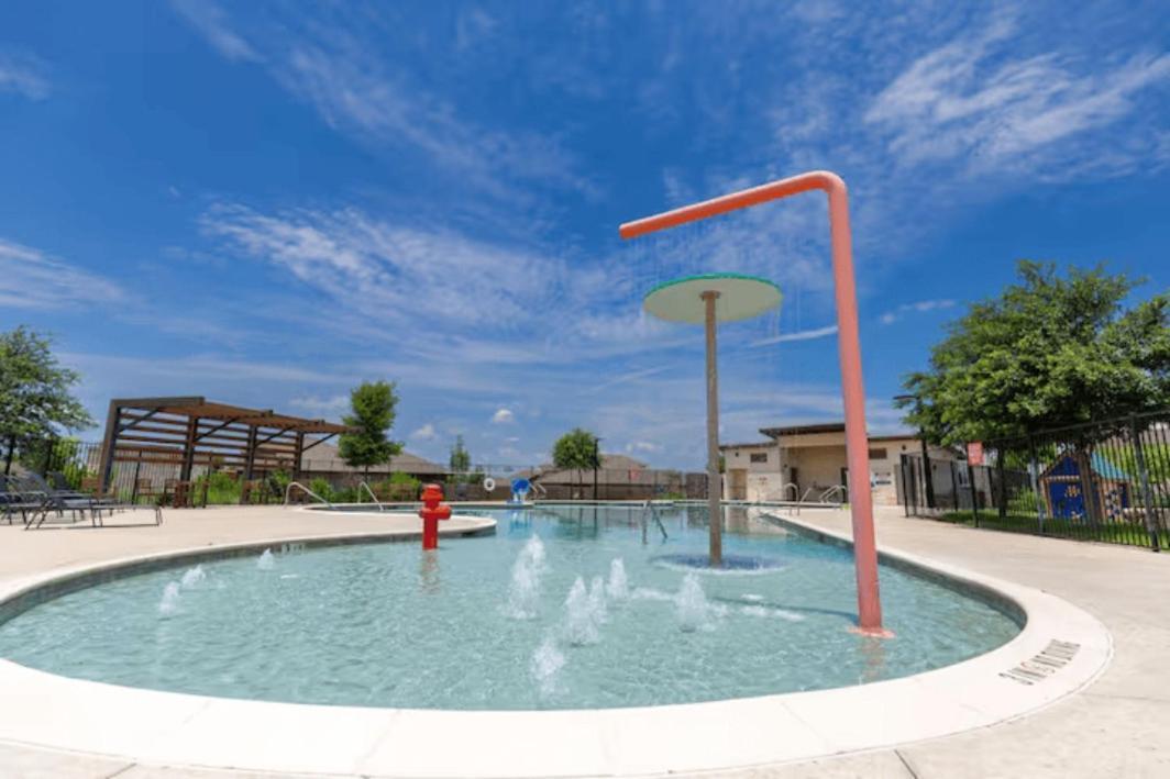 Luxury 3br Retreat, Pool, Near Cota & Airport * Austin