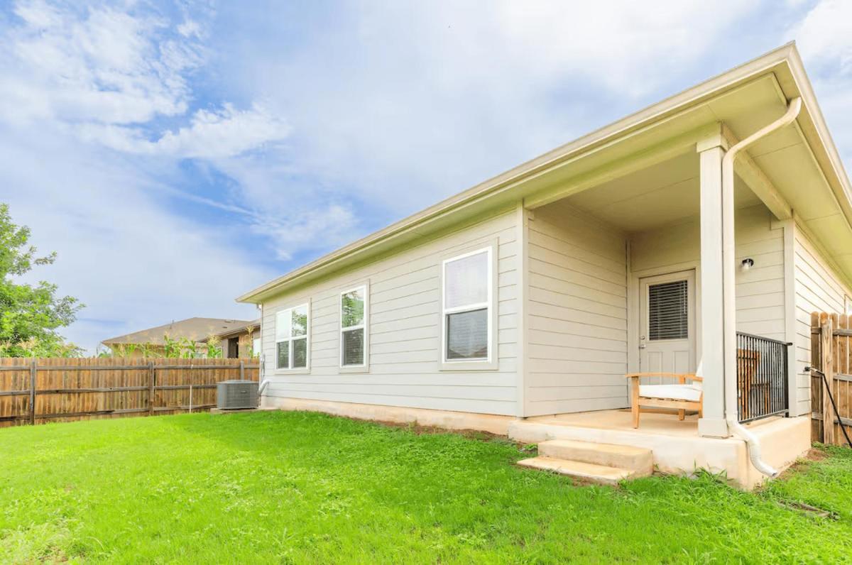 Holiday home Luxury 3br Retreat, Pool, Near Cota & Airport Austin