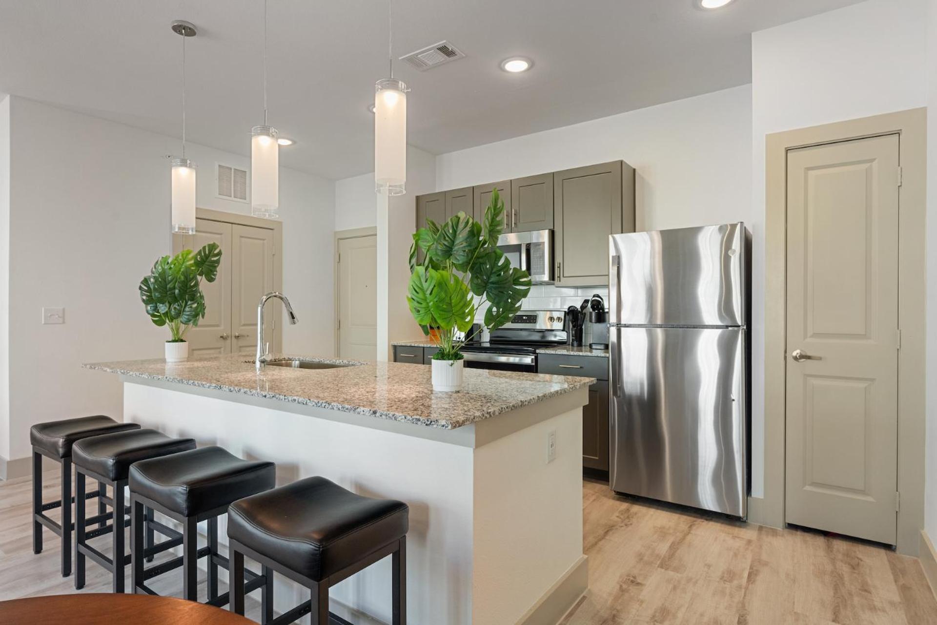 Luxury Near Airport Apartment Austin