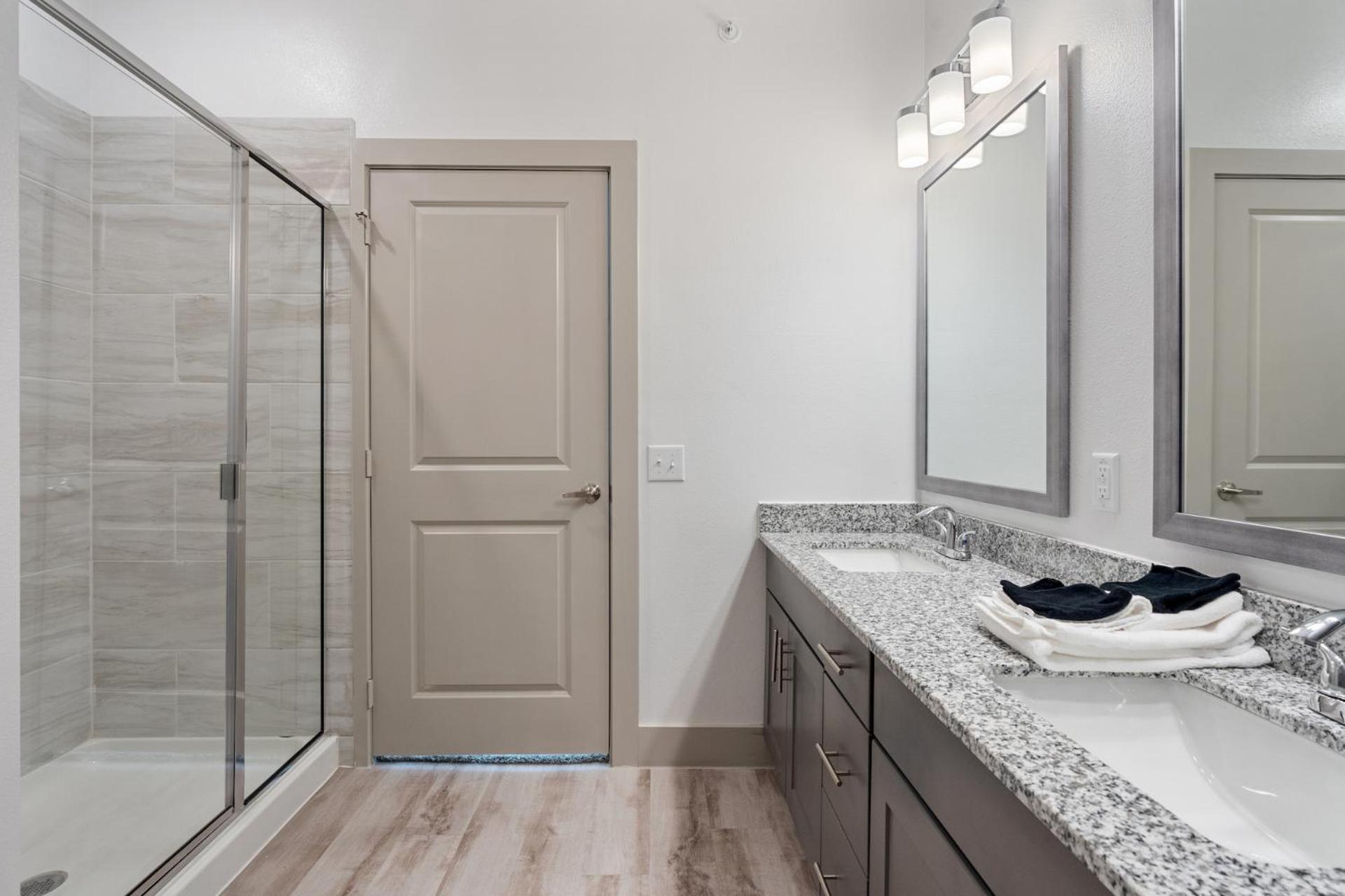 Apartment Luxury Near Airport *