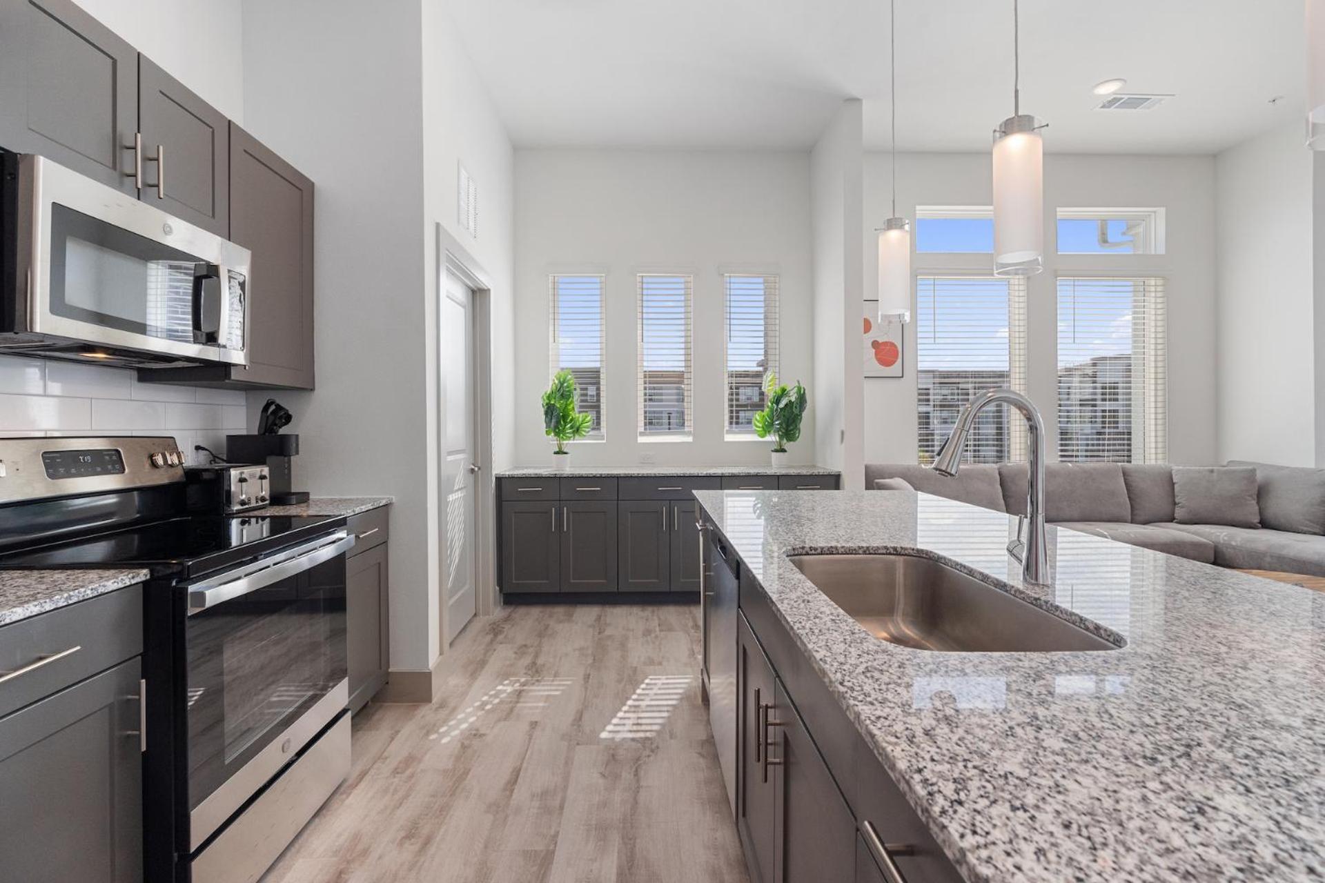 Apartment Luxury Near Airport *