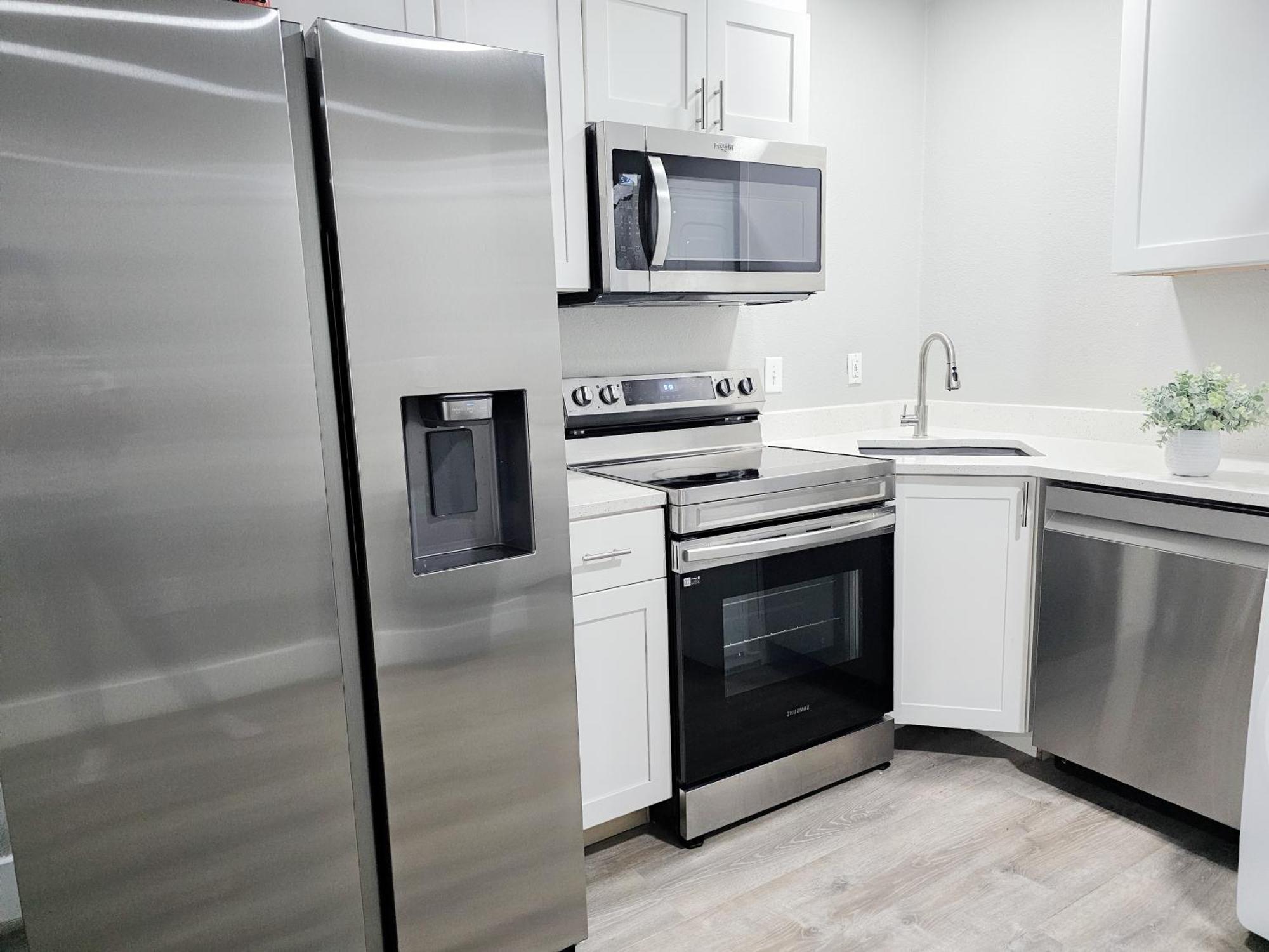 Holiday home Homey 2br Near Dt & Airport