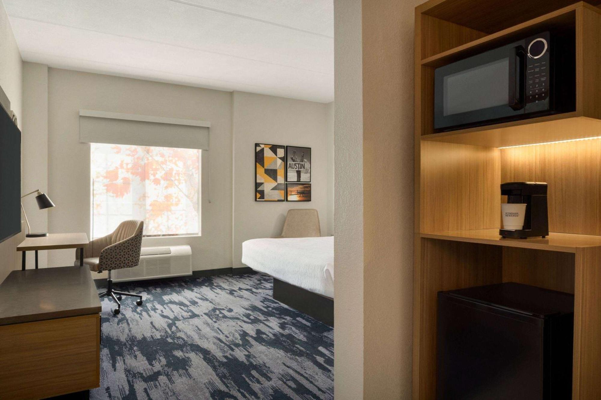 La Quinta By Wyndham Southwest Hotel 3*
