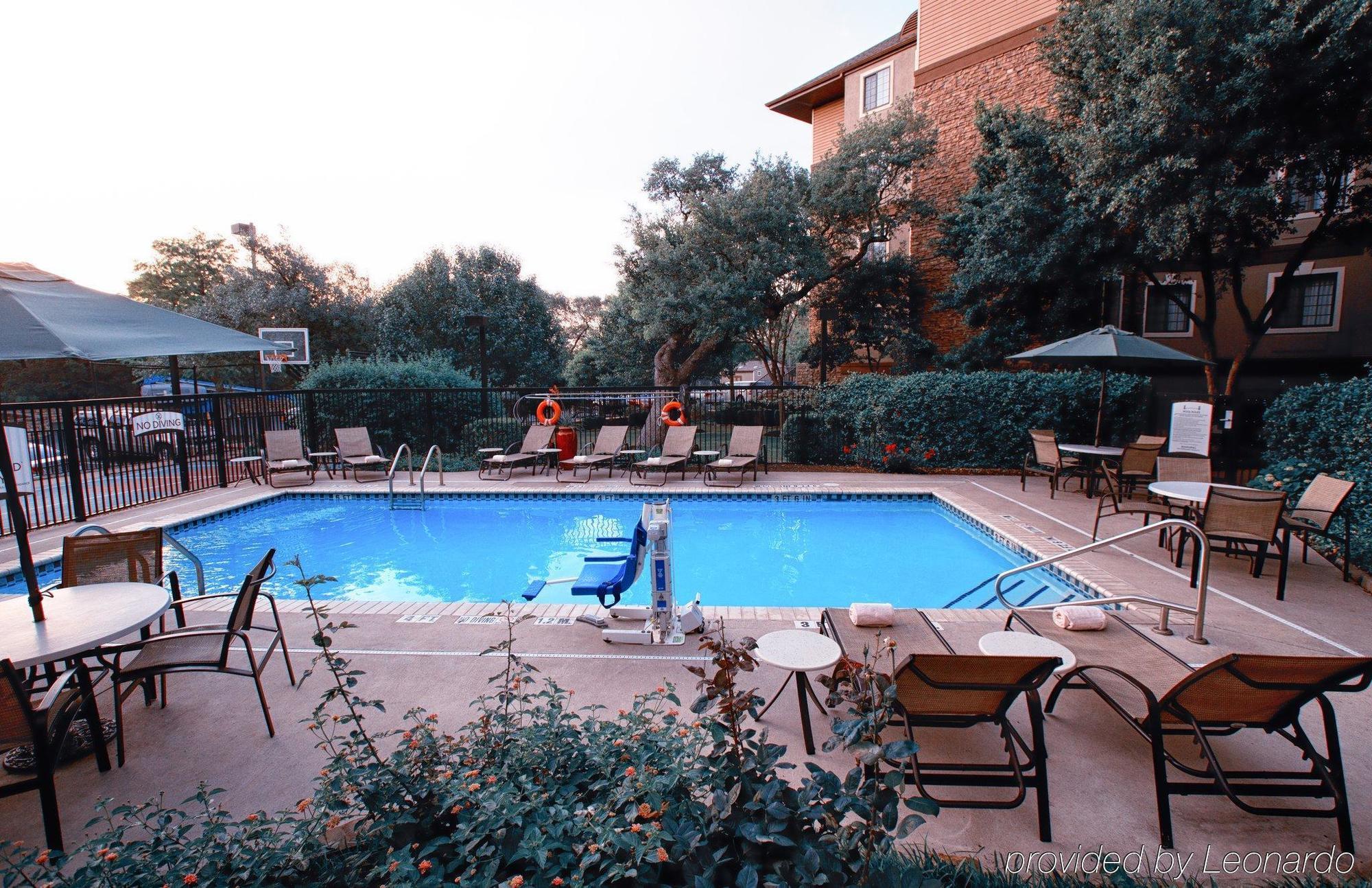 Sonesta Es The Domain Area Hotel 3*