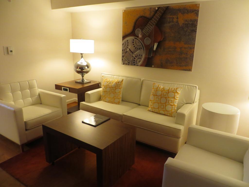 Hotel The Line 4*