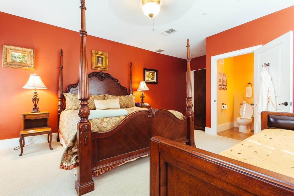 Folk House Bed & Breakfast