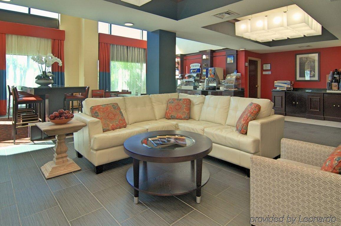Express & Sw - Sunset Valley, And Ihg Hotel 3*
