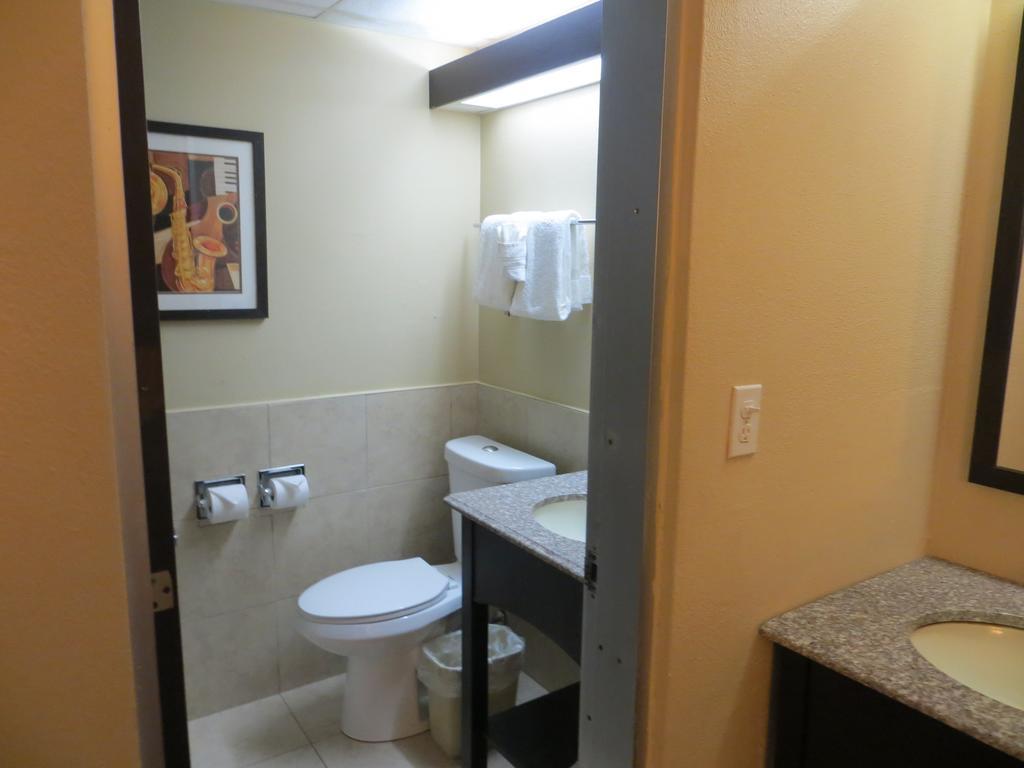 Hotel North 2*