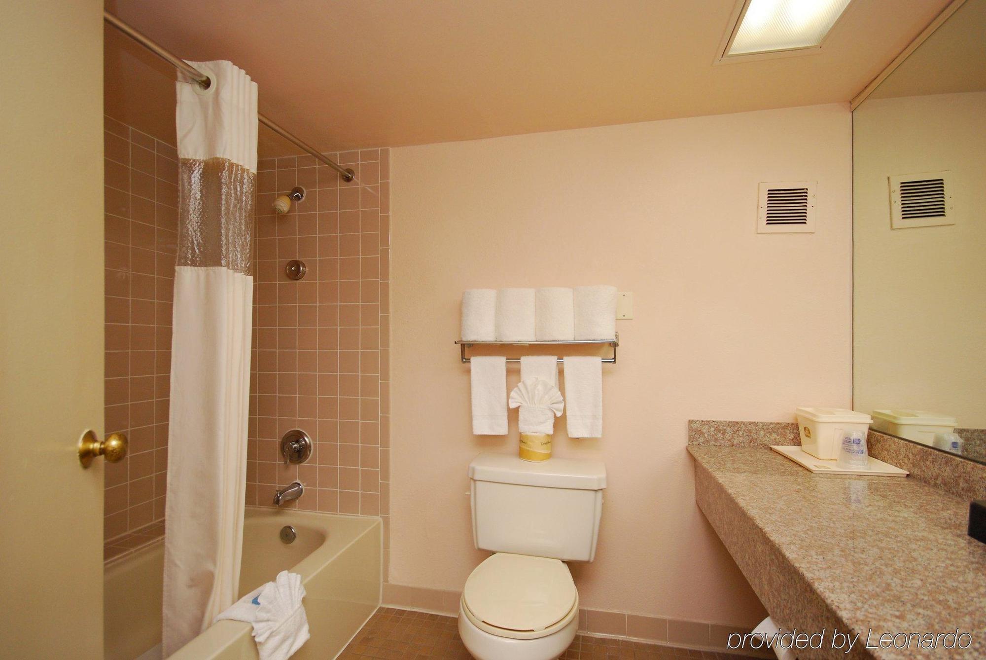 Quality & North Hotel 3*