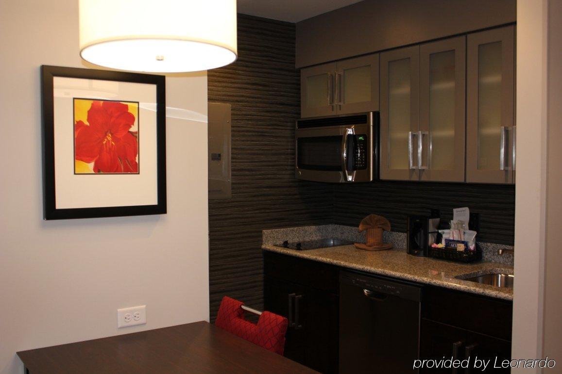 Homewood Techridge Parmer @ I-35 Hotel 3*