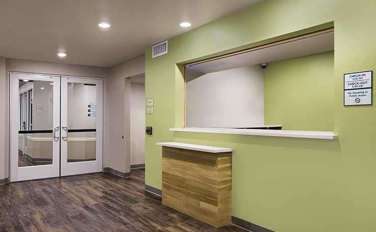 Woodspring South I-35 Hotel