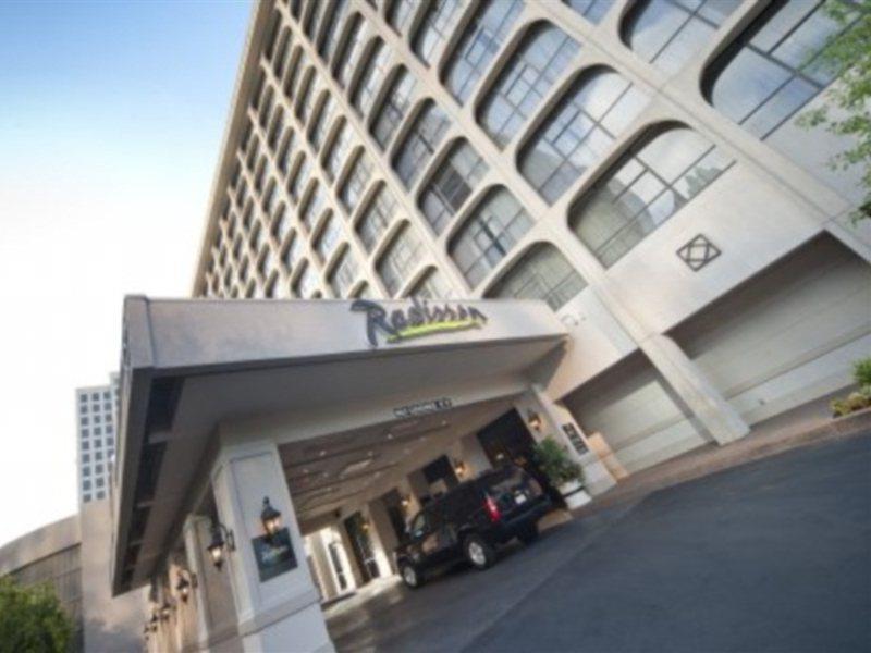 Hotel The Line 4*