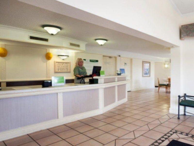Hotel La Quinta By Wyndham Oltorf Austin