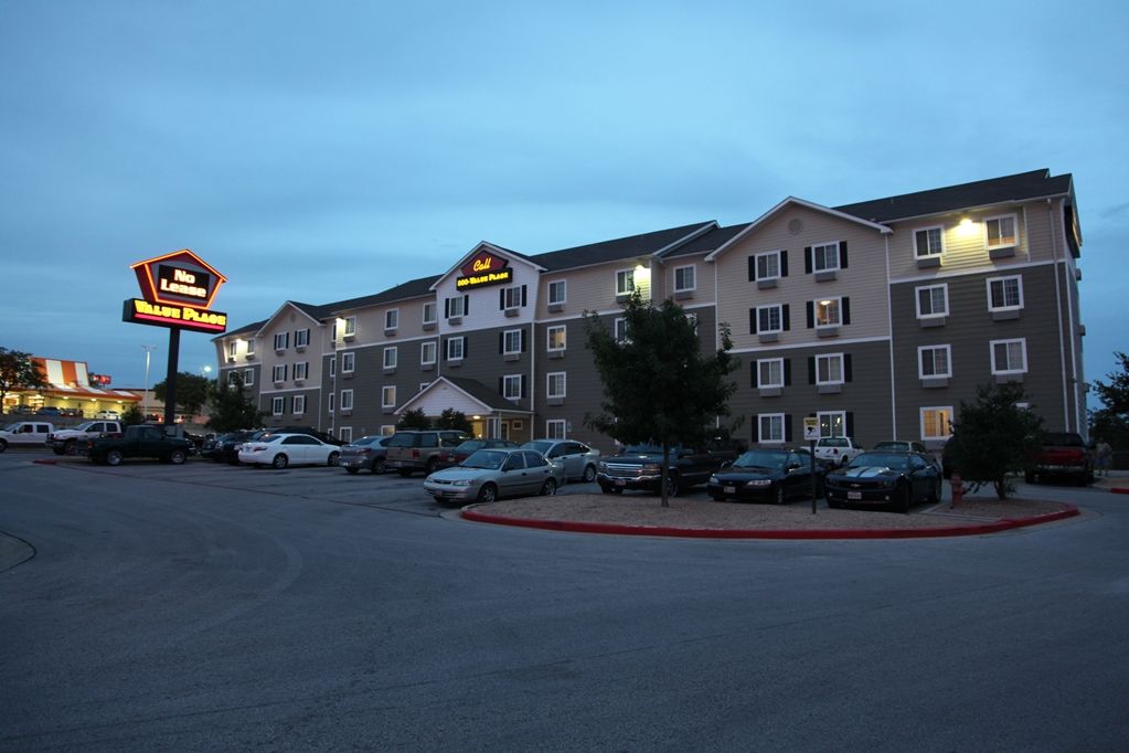 Hotel Woodspring North I-35 2*