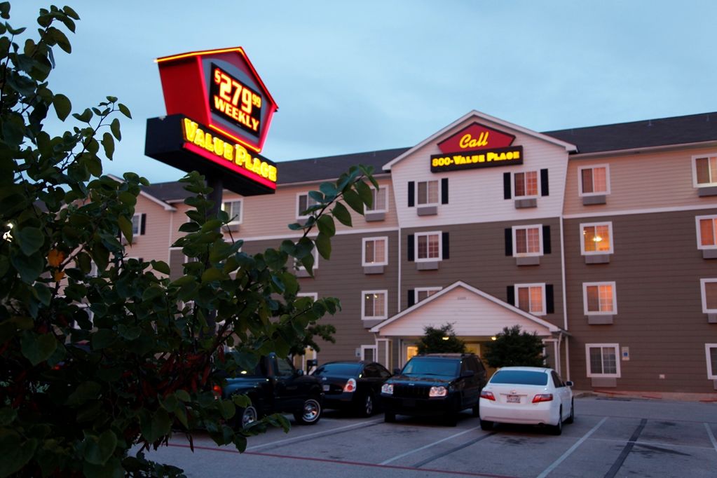 Woodspring North I-35 Hotel 2*