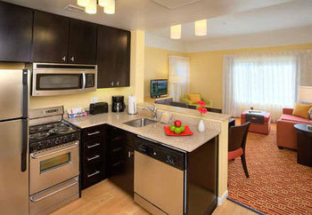 Hotel Towneplace By Marriott Parmer/tech Ridge
