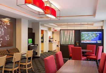 Hotel Towneplace By Marriott Parmer/tech Ridge 3*