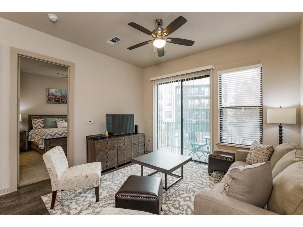 Apartment Park By Yourent Austin