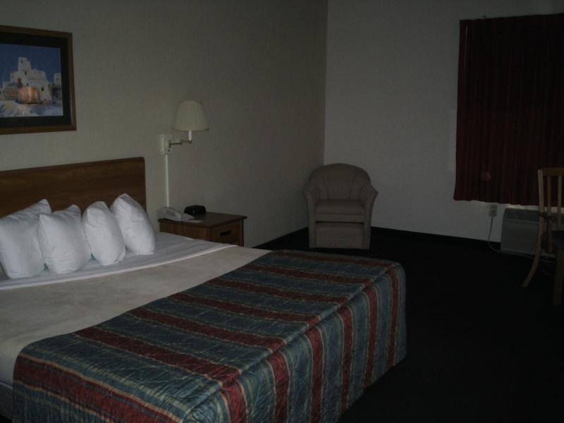 Quality & Airport Hotel 2*