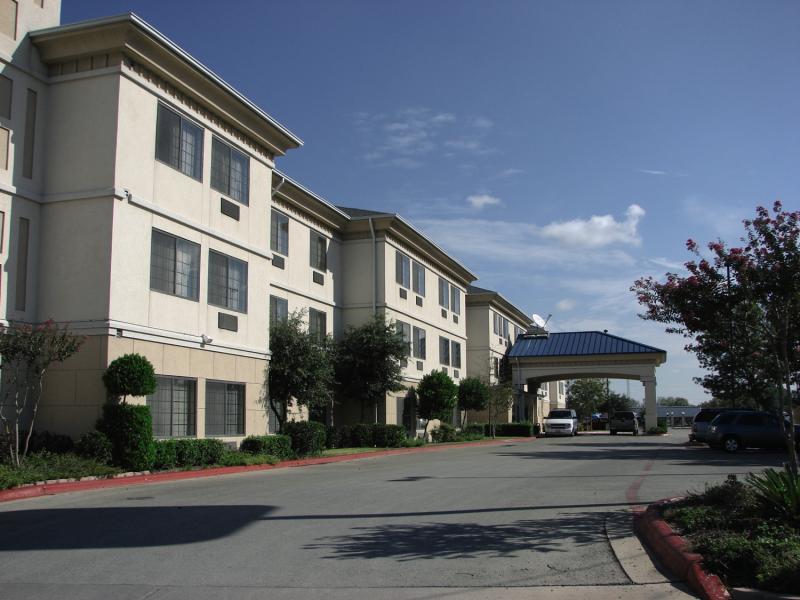 Quality & Airport Hotel Austin