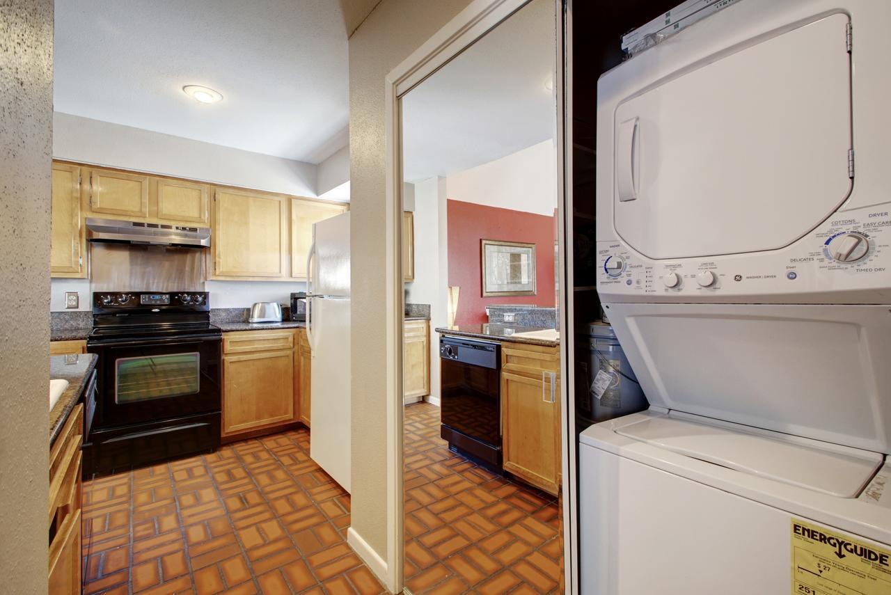 Austinstays 2 Bedroom Downtown