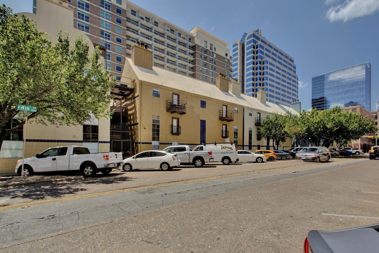 Austinstays 2 Bedroom Downtown Apartment