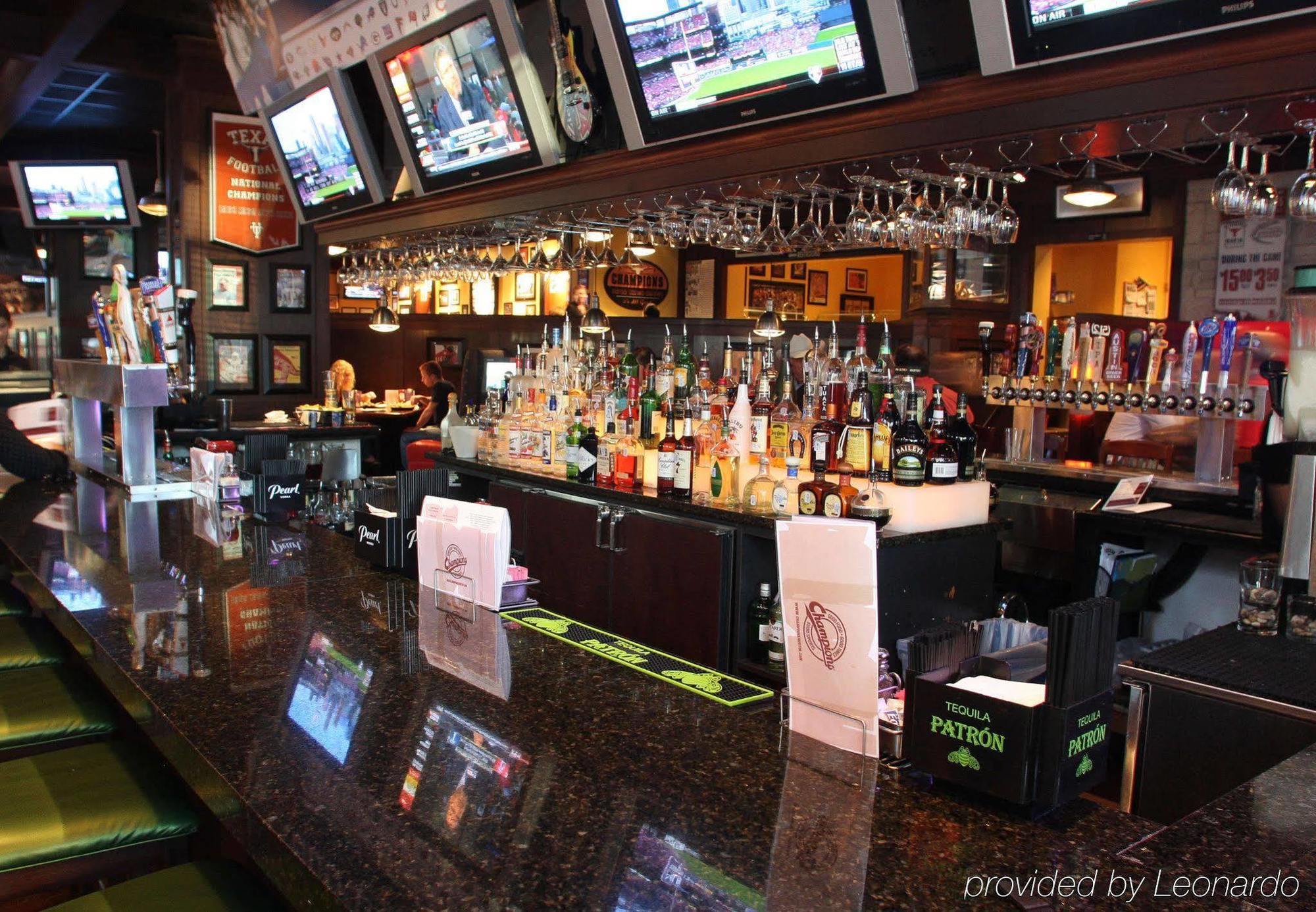 Downtown / Convention Center Hotel 3*