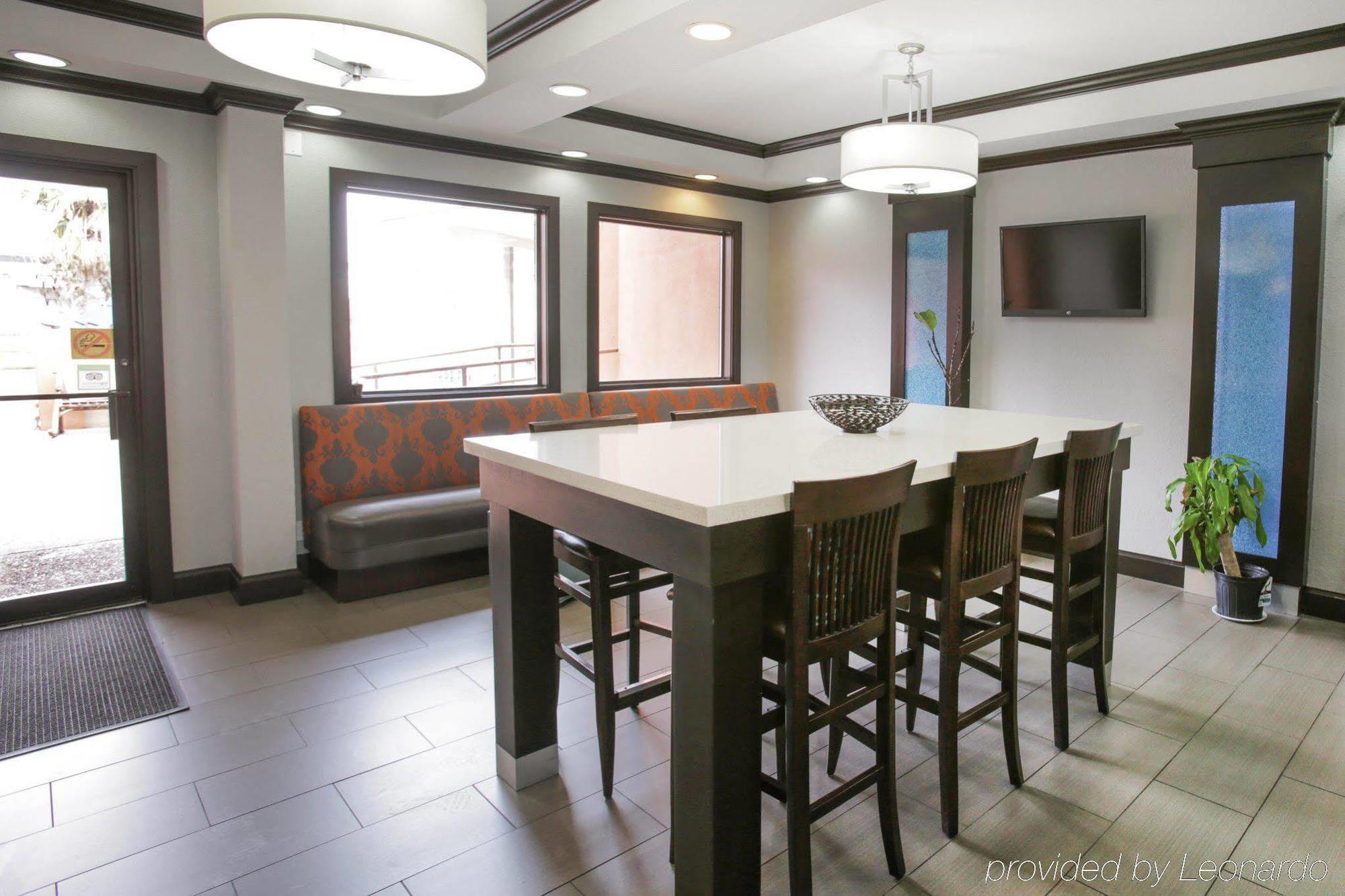 Scottish Downtown Hotel Austin