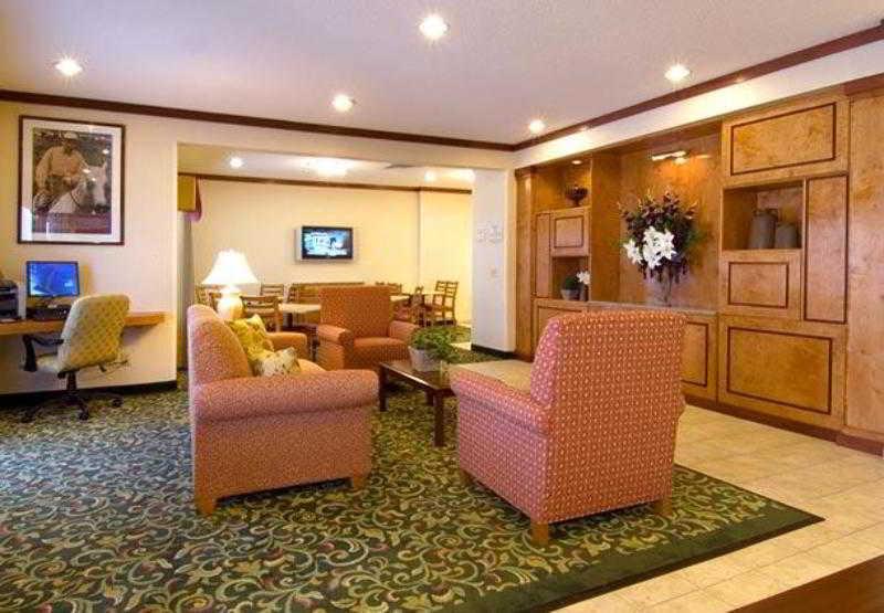 Hotel Fairfield & Area