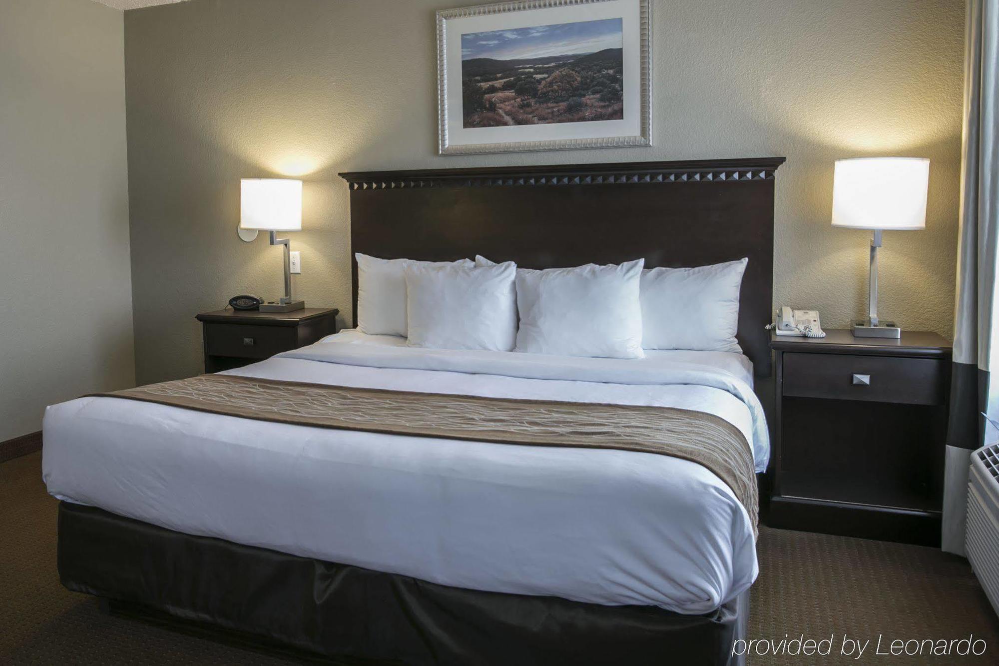 Hotel Comfort Airport 3*