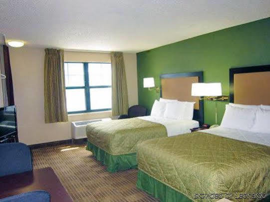 Extended America Select - - Northwest - Lakeline Mall Hotel 2*
