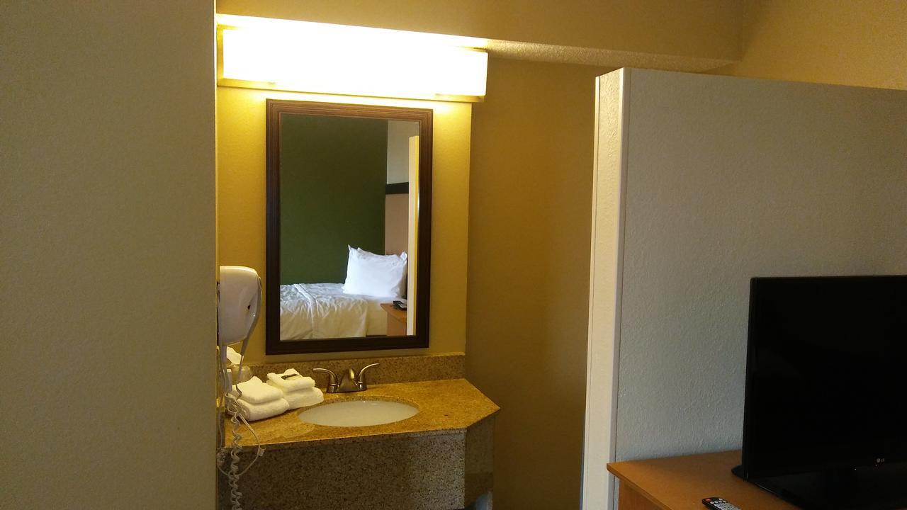 Extended America - - Northwest Arboretum - The Domain Hotel Austin