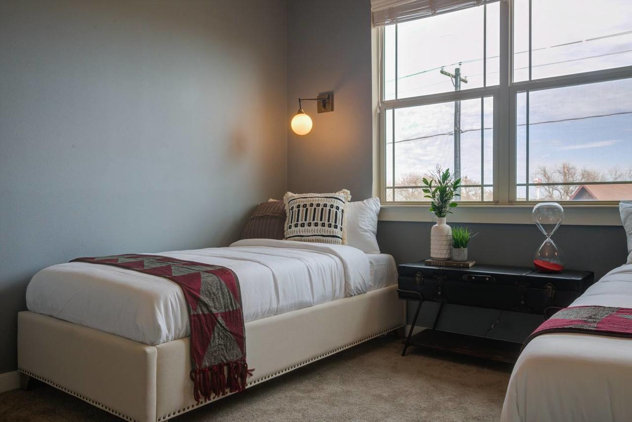 Spacious 3br/3ba Minutes From Dt By Domio *