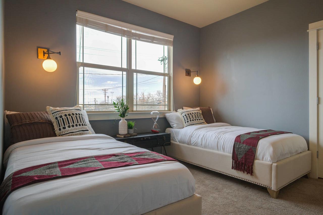 Spacious 3br/3ba Minutes From Dt By Domio *