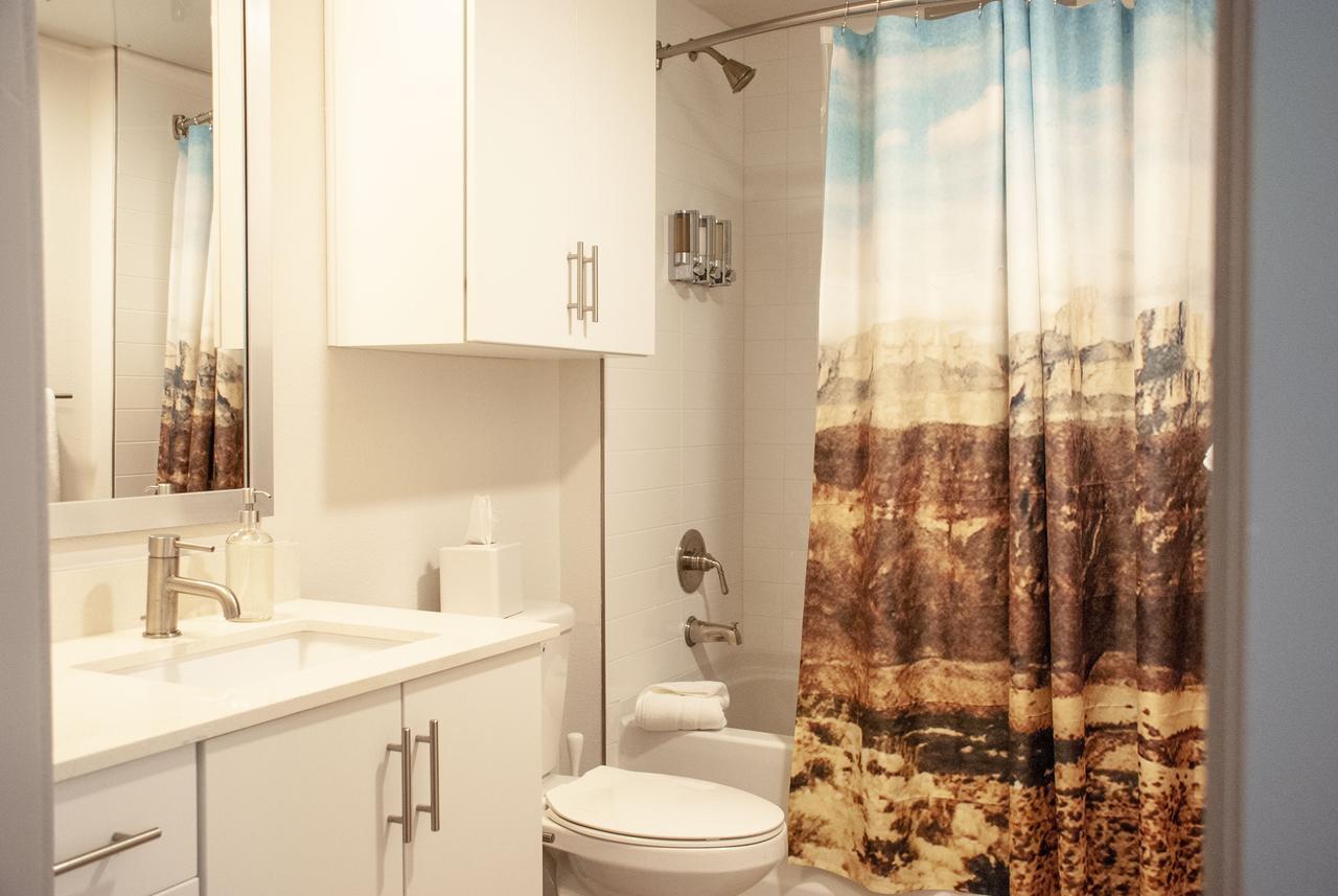 Aparthotel The Guild East Side | Indie 4*
