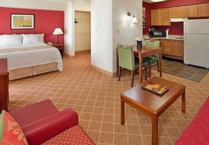 Hotel By Marriott Parmer/tech Ridge Austin