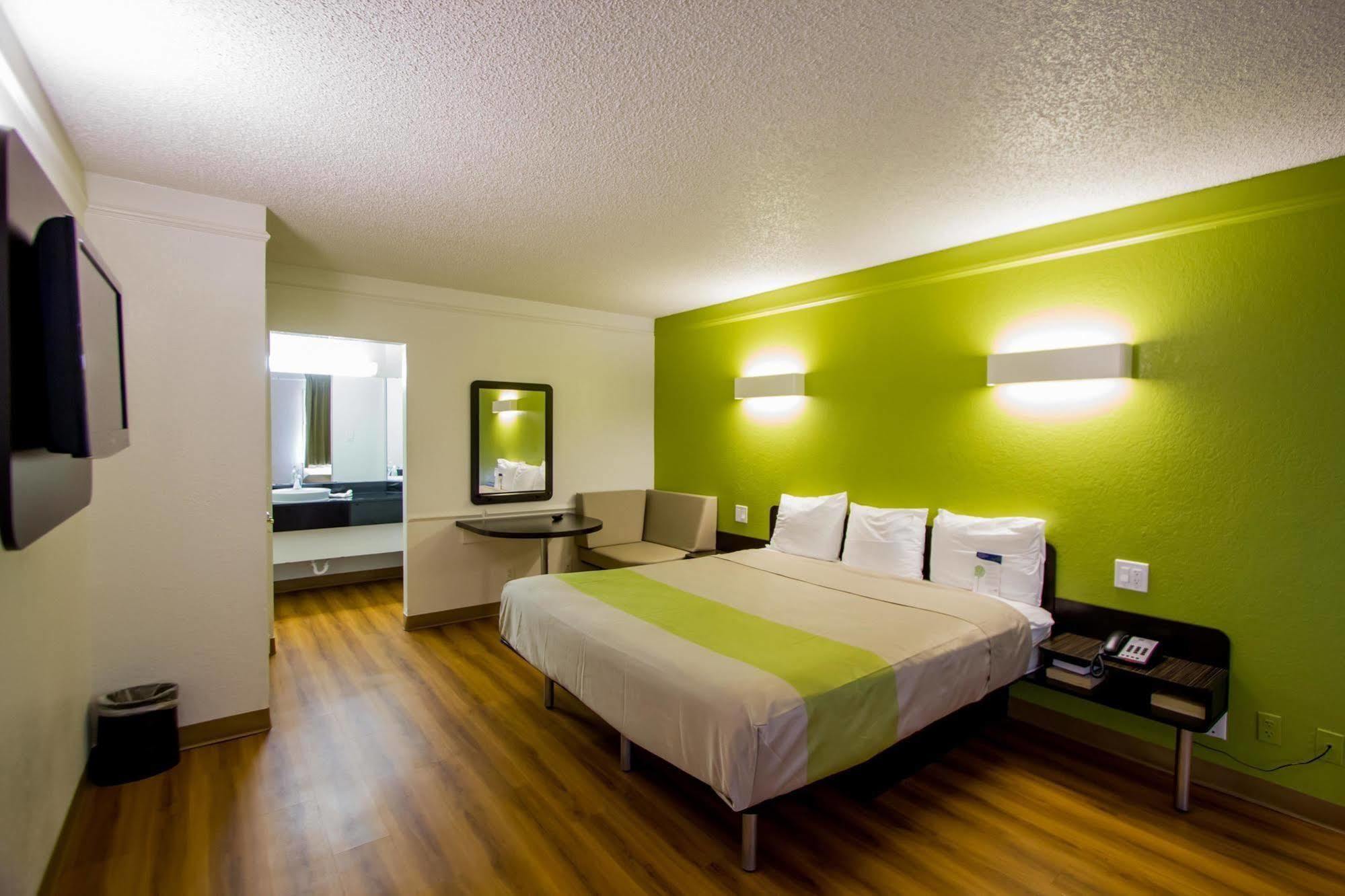 6-austin, Tx - Midtown 2* Austin